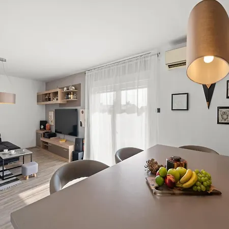 Premium With Patio Apartment